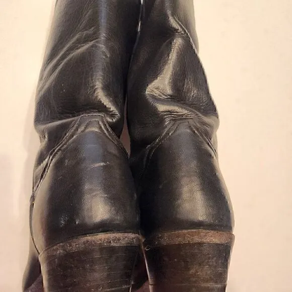 Tony Lama leather cowboy boots. Size 8.5.