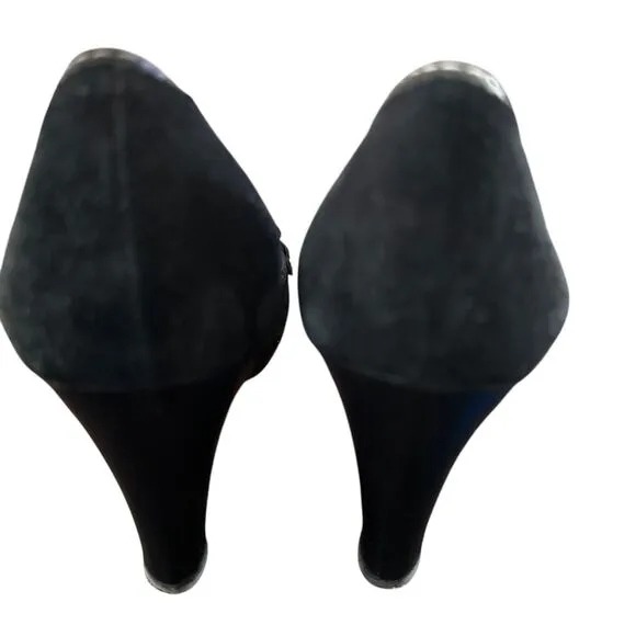 Tory Burch 7.5 Joan pump Black Suede Logo round toe Shoes