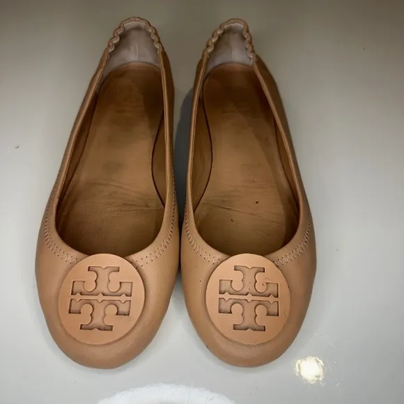 Tory Burch Beige Ballet Flats Leather Minnie Scrunch Light Oak Medallion 8M
