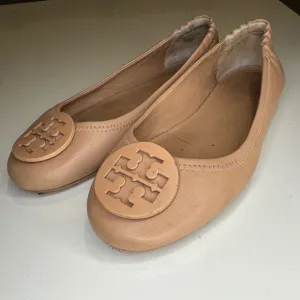 Tory Burch Beige Ballet Flats Leather Minnie Scrunch Light Oak Medallion 8M