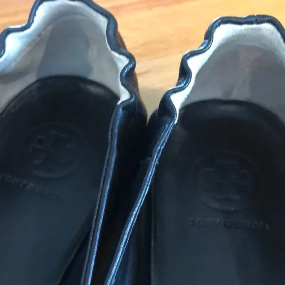 Tory Burch Black Ballet Flats $228 retail 9.5 only wore once for a few hours