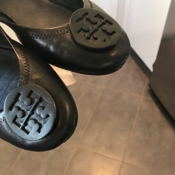 Tory Burch Black Ballet Flats $228 retail 9.5 only wore once for a few hours