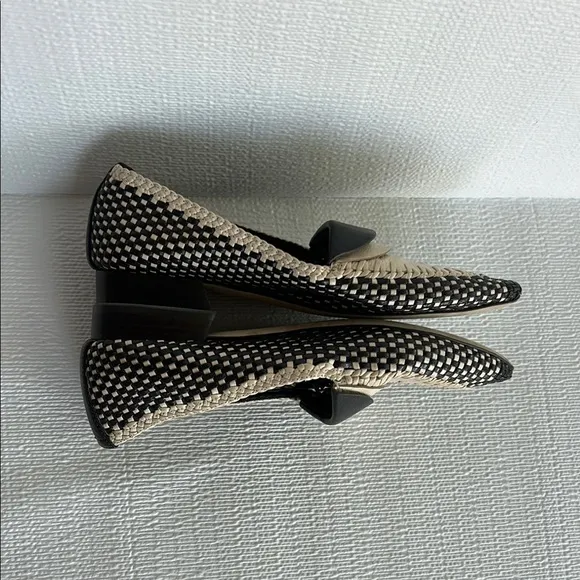 Tory Burch Black / Cream Envelope Bicolor Woven Loafers