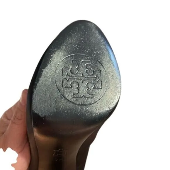Tory Burch Black Leather Classic High Heel Pumps Size 7M Womens Shoes