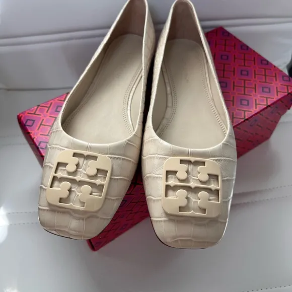 Tory Burch Cream Croc-Embossed Women's Flats