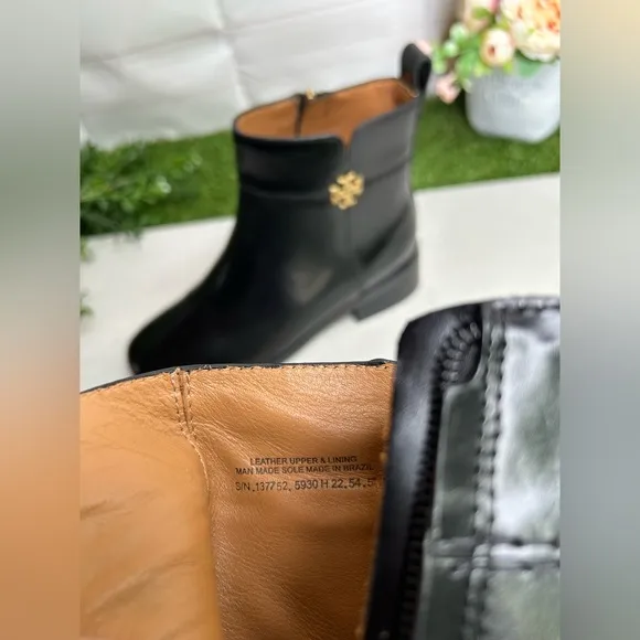 Tory Burch Everly Flat Ankle Boot Side Zip Perfect Black Gold Logo Size 5 New