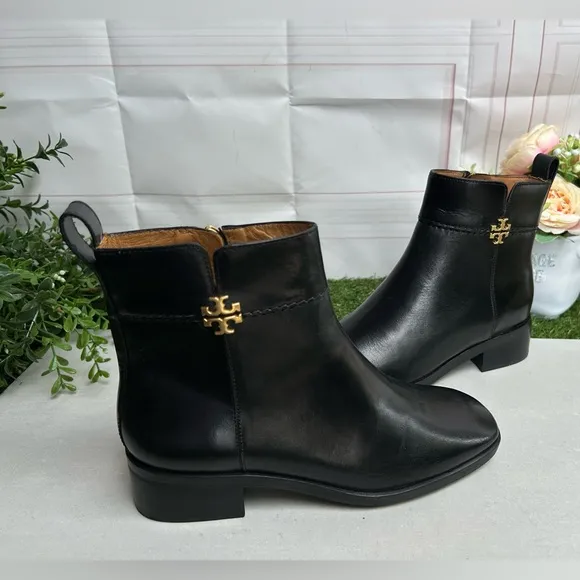 Tory Burch Everly Flat Ankle Boot Side Zip Perfect Black Gold Logo Size 5 New