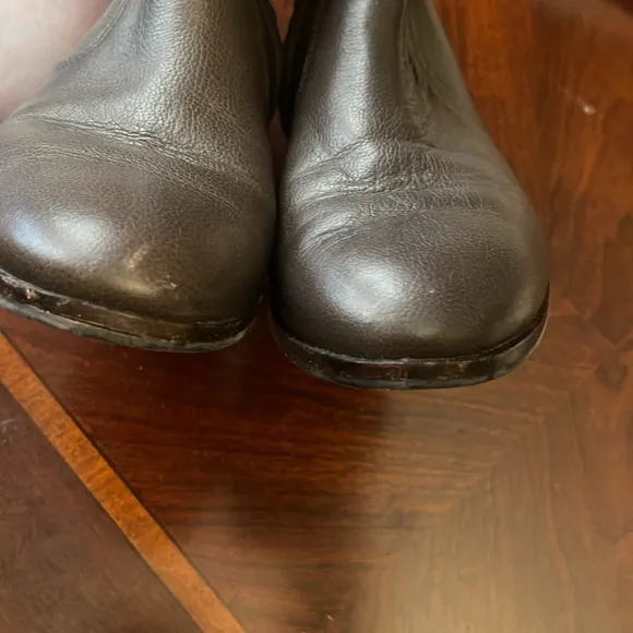 Tory Burch Gemini Link Leather Ankle Black Side Zip Boots Bootie in size 9