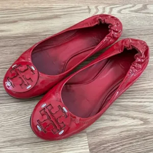 Tory Burch red patent leather ballet‎ flats size 5.5