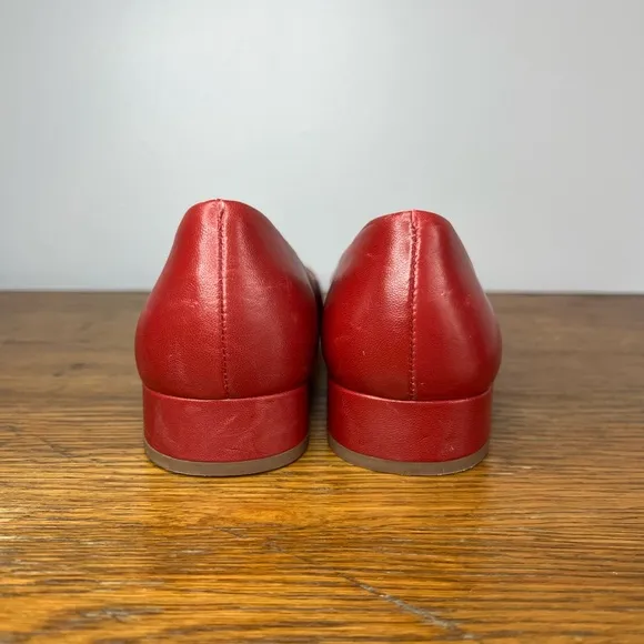 Tory Burch Size 8.5 • Round Toe Leather Pumps Shoes Dark Red.