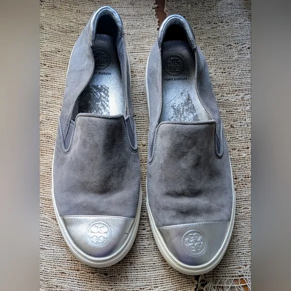 Tory Burch • Slip On Sneakers Shoes in Silver Gray Suede EUC