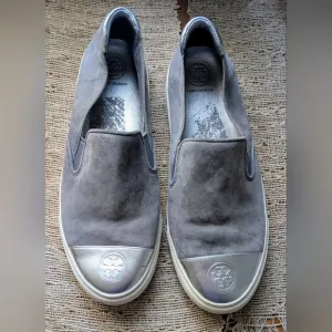 Tory Burch • Slip On Sneakers Shoes in Silver Gray Suede EUC