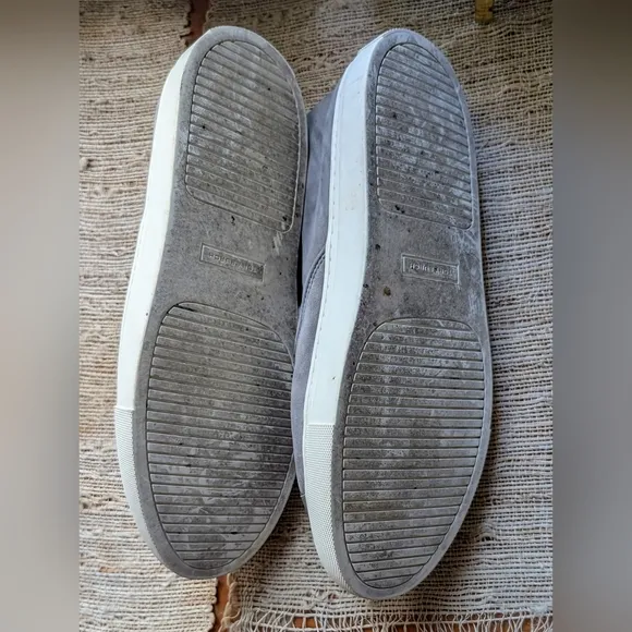 Tory Burch • Slip On Sneakers Shoes in Silver Gray Suede EUC