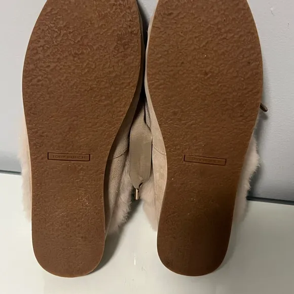 Tory Burch Tan and Cream Moccasins with Plush Lining