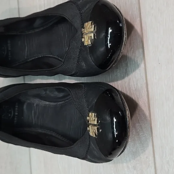 Tory Burch Women Black Ballet Flats Logo Gold Accent Loafer Slip On Shoes Sz 7.5