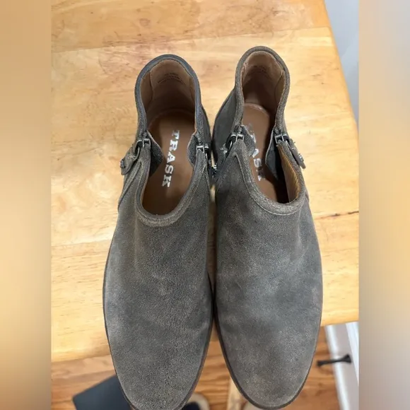 Trask Women’s Ankle Boots Premium Distressed Italian Suede Size 6 Gray Side Zip