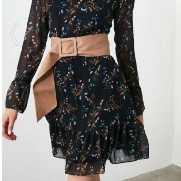 Trendyol Black Flowered Dress‎