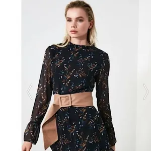 Trendyol Black Flowered Dress‎