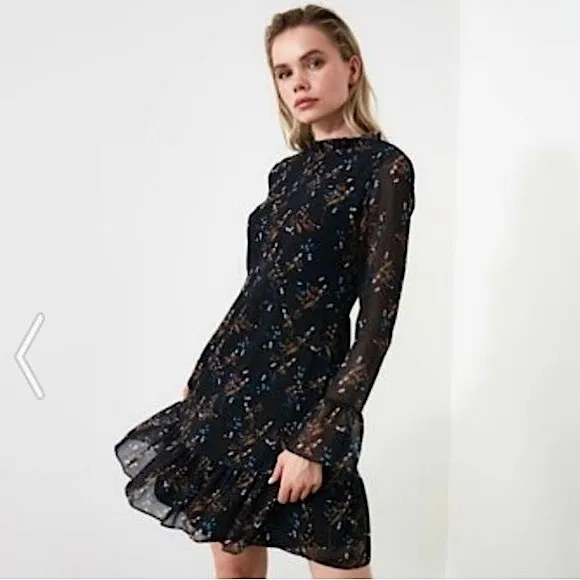 Trendyol Black Flowered Dress‎