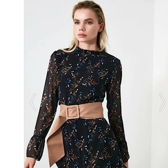 Trendyol Black Flowered Dress‎