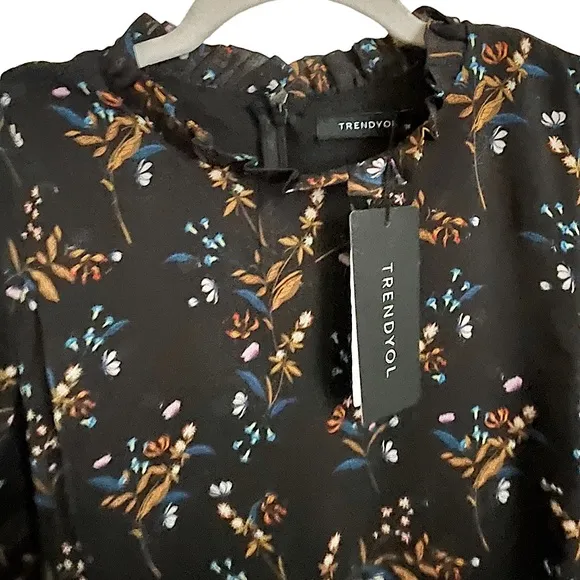 Trendyol Black Flowered Dress‎