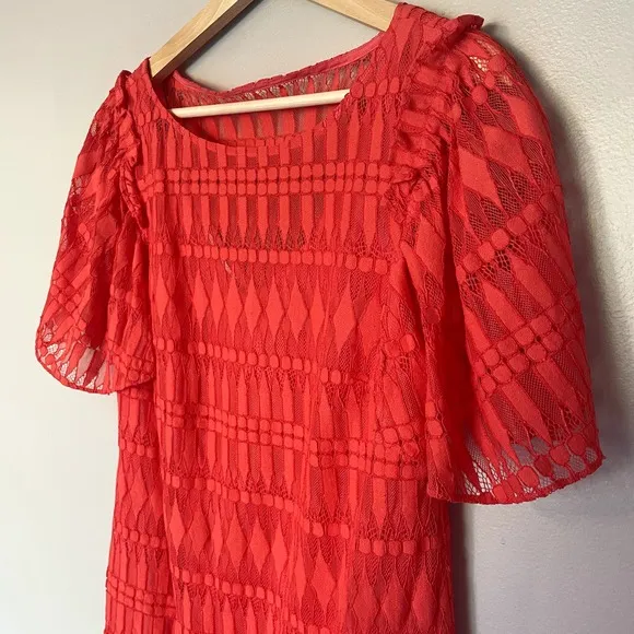Trina Turk Ellington Lace Knit Dress in Coral Size Medium EUC