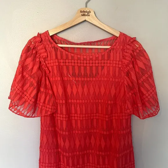 Trina Turk Ellington Lace Knit Dress in Coral Size Medium EUC