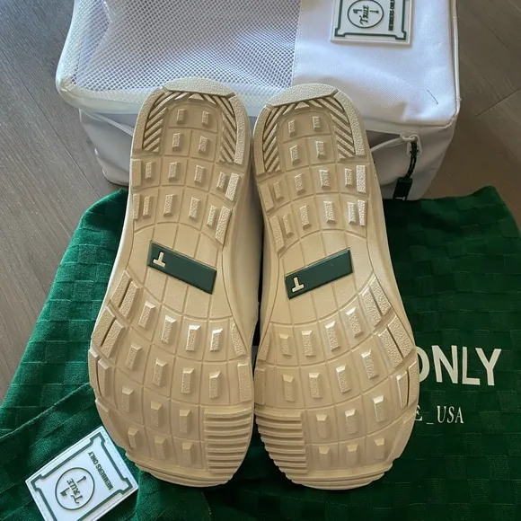 True Links Members Only Golf Shoes