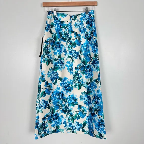 TUCKERNUCK Water’s Edge Hydrangea Kennedy Skirt