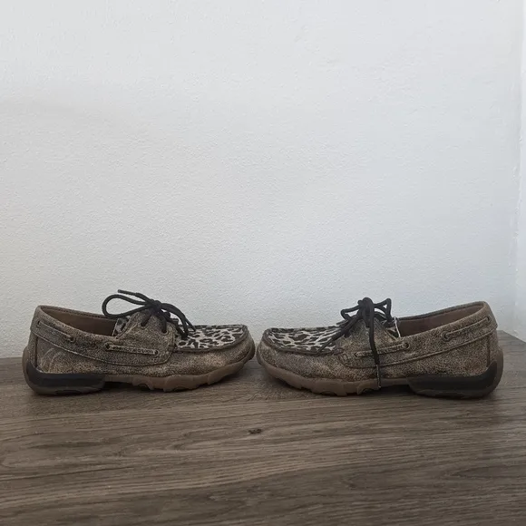 Twisted X Leopard Print Boat Shoe Driving Moc Size 2.5