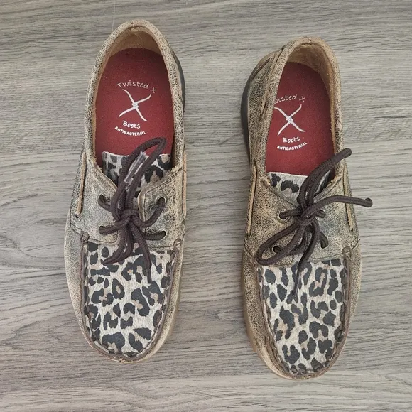 Twisted X Leopard Print Boat Shoe Driving Moc Size 2.5
