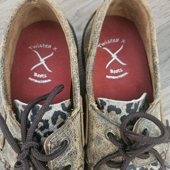 Twisted X Leopard Print Boat Shoe Driving Moc Size 2.5