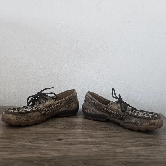Twisted X Leopard Print Boat Shoe Driving Moc Size 2.5