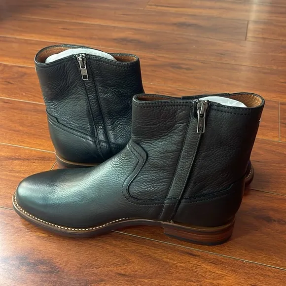 Two24 Ariat | Santa Fe | leather Men’s NEW IN BOX w/Dusters | Size 10