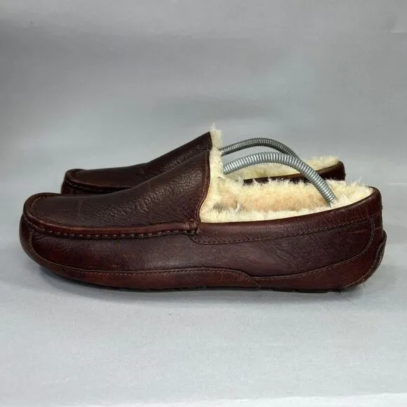 UGG Ascot Slippers Men's Size 11 Brown Leather Shearling Lined Slip On Shoes