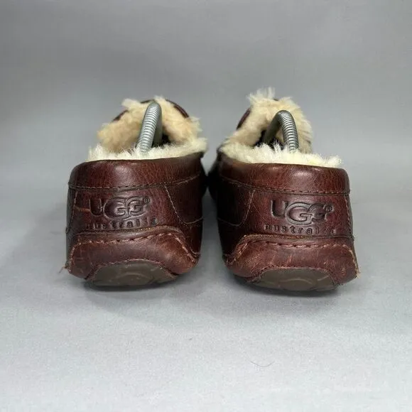 UGG Ascot Slippers Men's Size 11 Brown Leather Shearling Lined Slip On Shoes