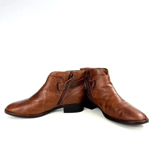 Ugg Barnett Boots Women's Size 7.5 Brown Leather Side Zip Ankle Strap 1016942
