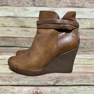 Ugg Brown Leather Alexis Wedge Boots