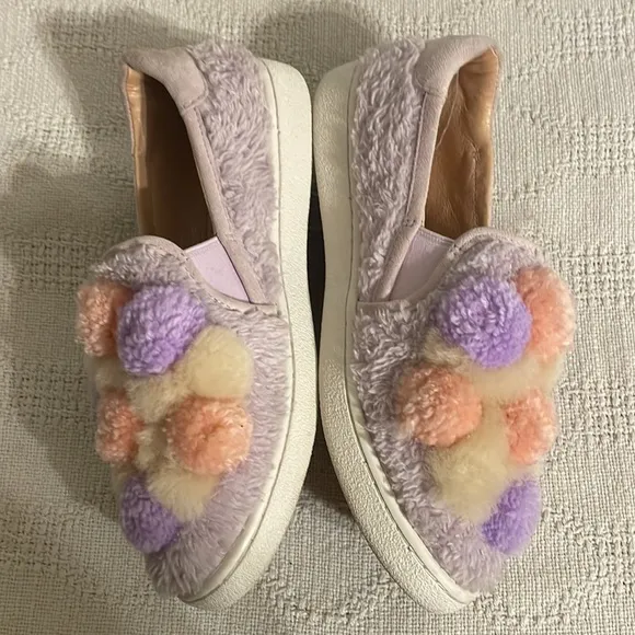 Ugg Casual Shoes Women’s Size 6.5 Medium Purple Leather Fleece Slip On Puff Ball