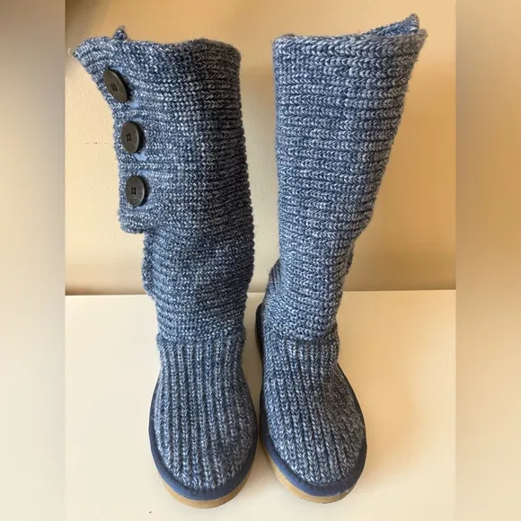 UGG Classic Cardy Boots Blue Knit Side Buttons Women’s Size 6