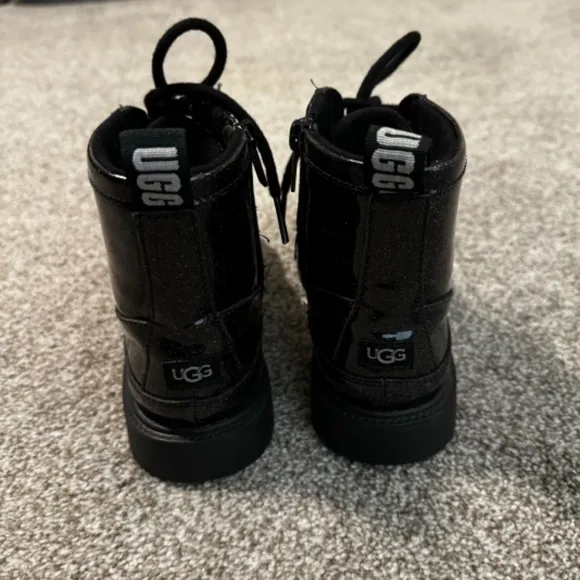 UGG Girls Size 4 Black Robley Glitter Boots Side Zip Lace Shiny EUC
