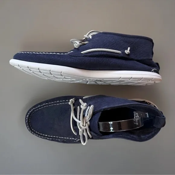 UGG LEATHER BOAT SHOES SZ 12 MENS BEACH MOC CHUKKA MOCCASIN LOAFERS NAUTICAL EUC