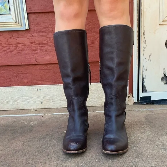 UGG Leather Boots Sz 7