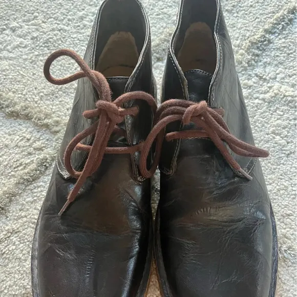 Ugg Leighton chukka boots brown crinkled leather 11