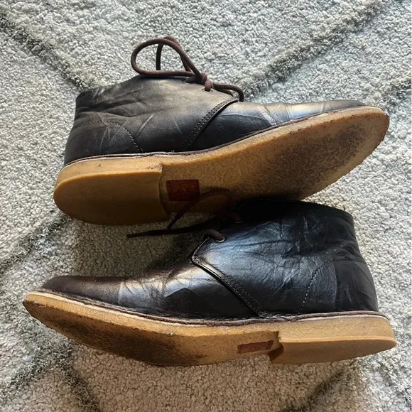 Ugg Leighton chukka boots brown crinkled leather 11