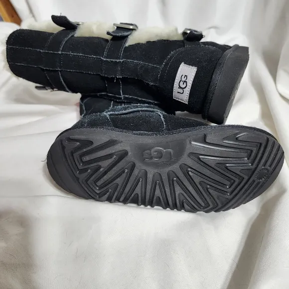Ugg Maddi Black Leather Boots Size 2