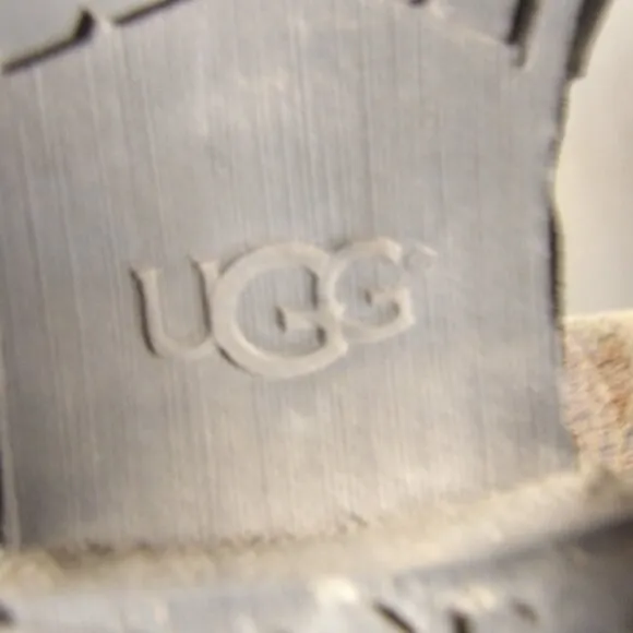 UGG Sherpa Lined Leather Ankle Bootie Sz 7