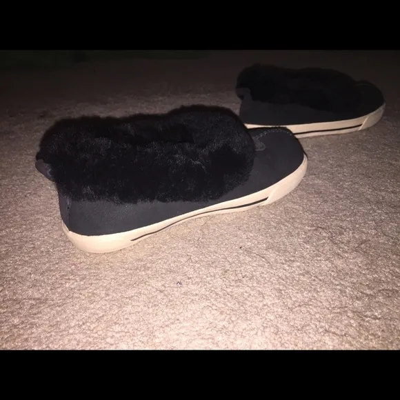 Ugg slip on shoes