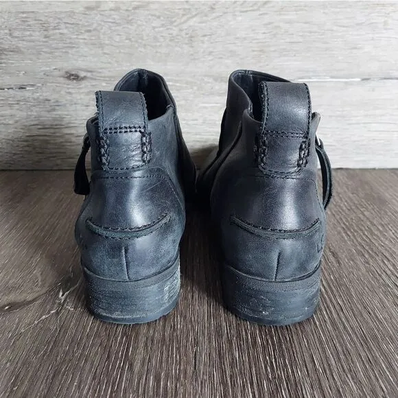 UGG Aureo Black Leather Ankle Boots sz 8.5