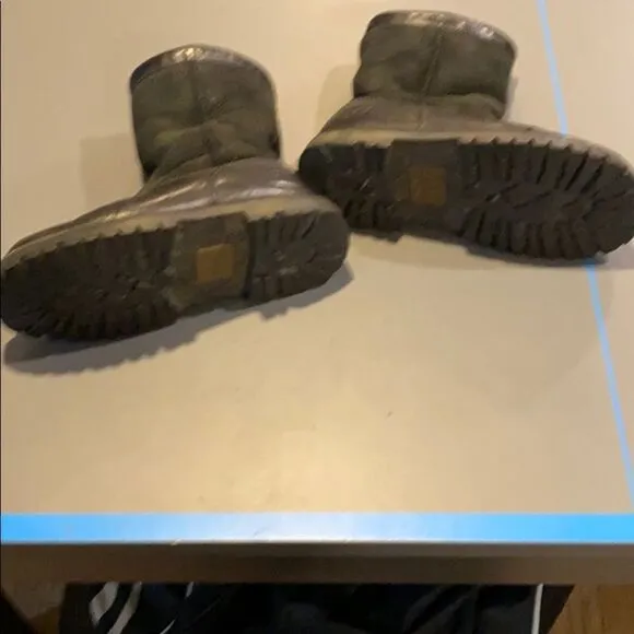 UGG size 6 kids boots.